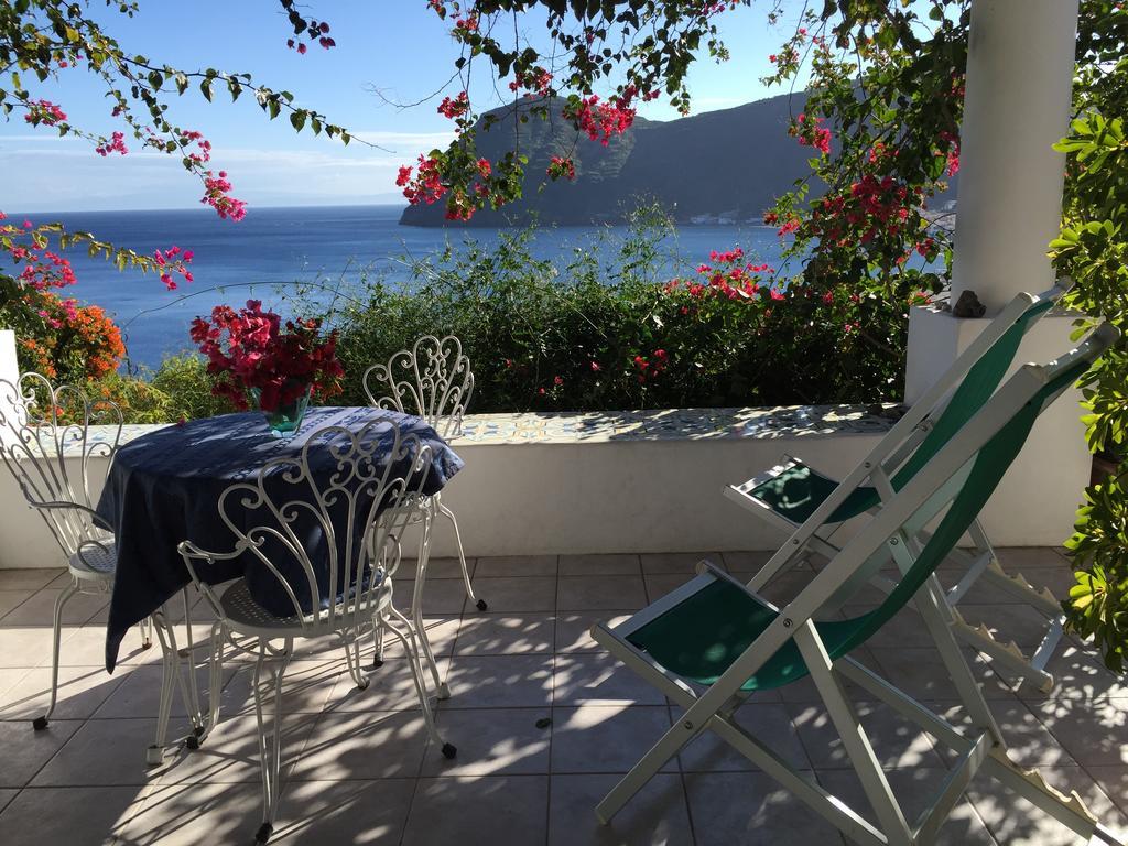 Villa Vista Mare Mela Lipari  Exterior photo
