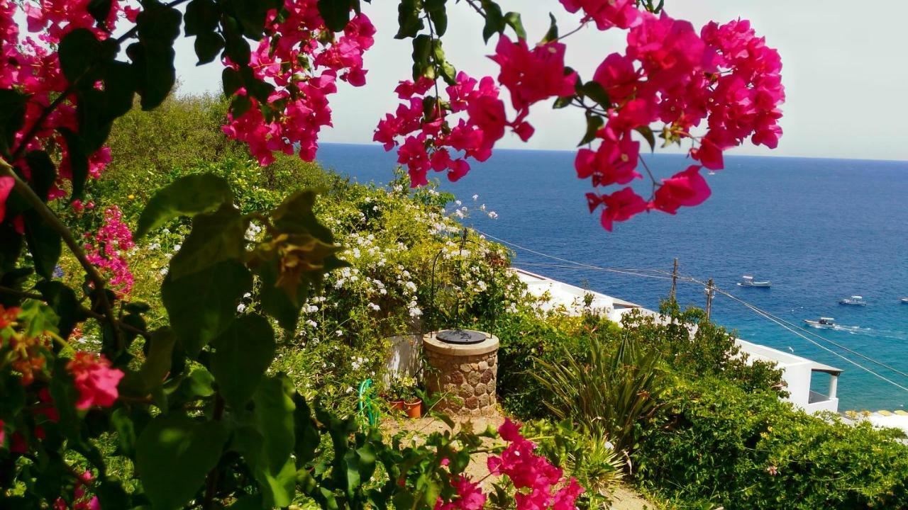 Villa Vista Mare Mela Lipari  Exterior photo