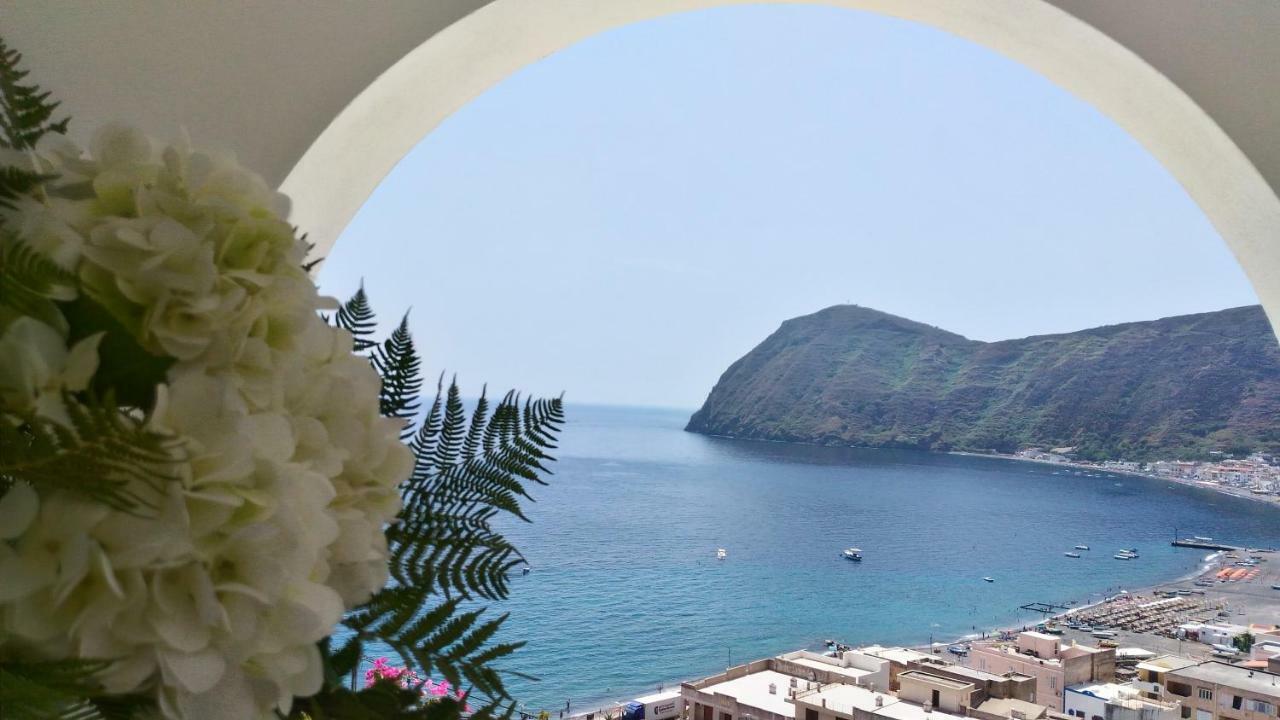 Villa Vista Mare Mela Lipari  Exterior photo